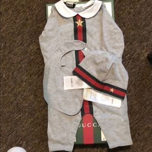 0-3 months baby Gucci onesie bib and hat